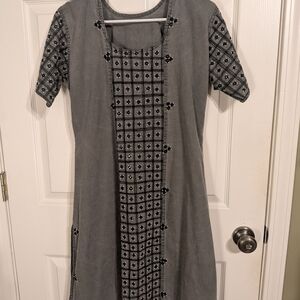 Chic Gray Embroidered Kaftan Dress